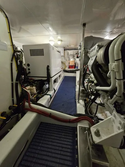 Clara Yacht Photos Pics 