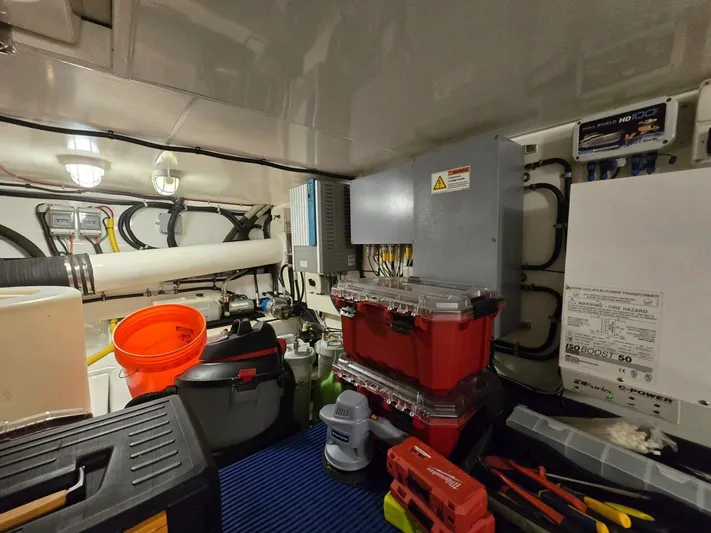 Clara Yacht Photos Pics 