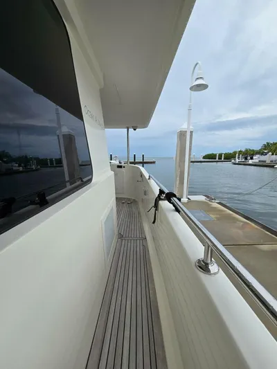 Clara Yacht Photos Pics 