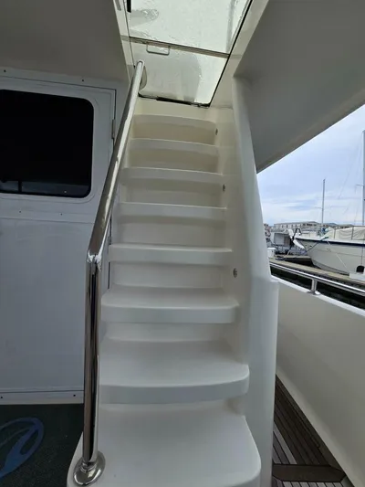 Clara Yacht Photos Pics 