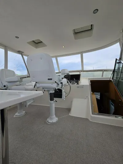 Clara Yacht Photos Pics 