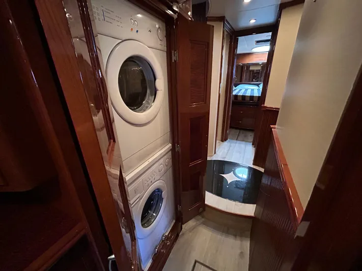 Magic Moments Yacht Photos Pics 