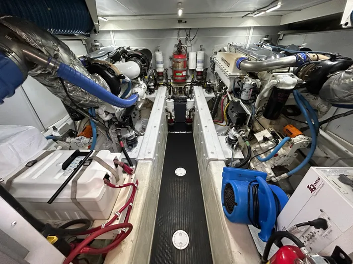 Magic Moments Yacht Photos Pics 