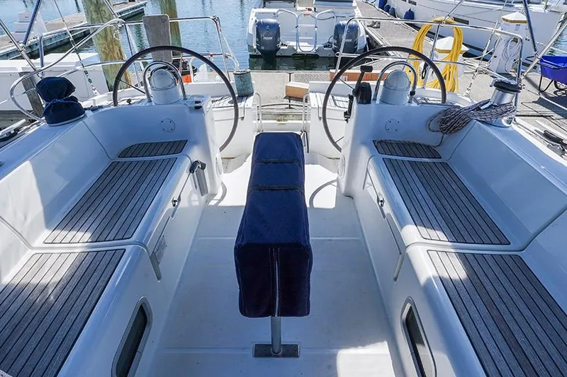 Velaj Yacht Photos Pics 