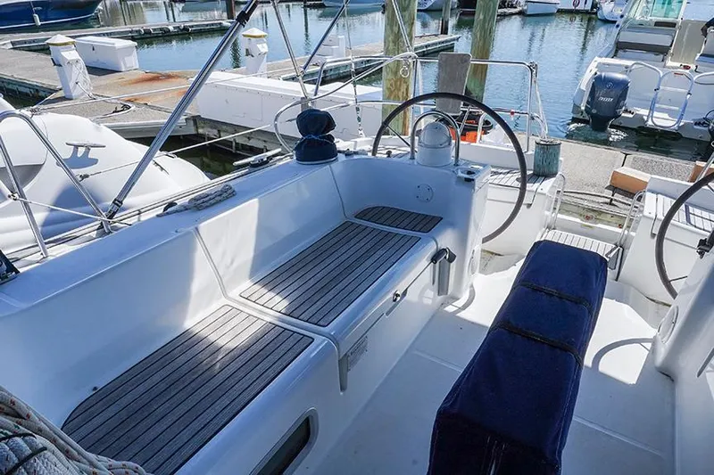 Velaj Yacht Photos Pics 