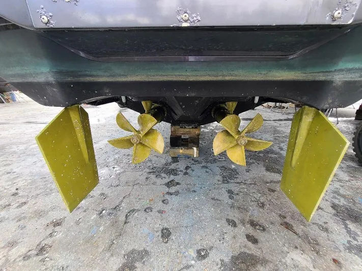  Yacht Photos Pics Anvera 55 (2016) boat propellers and rudders, close-up view.