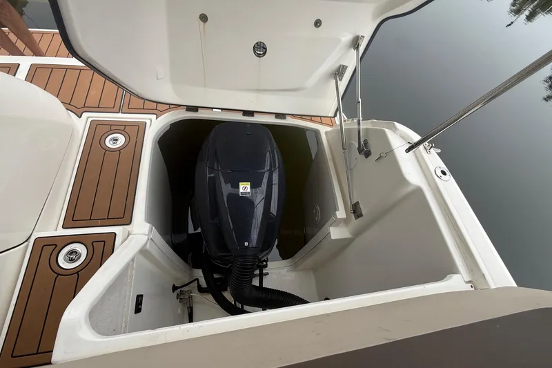  Yacht Photos Pics Engine compartment of 2014 Sea Ray 370 Venture with open hatch.