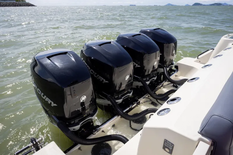 Pachanga Yacht Photos Pics 2021 Boston Whaler 420 Outrage with four powerful Mercury outboard engines.