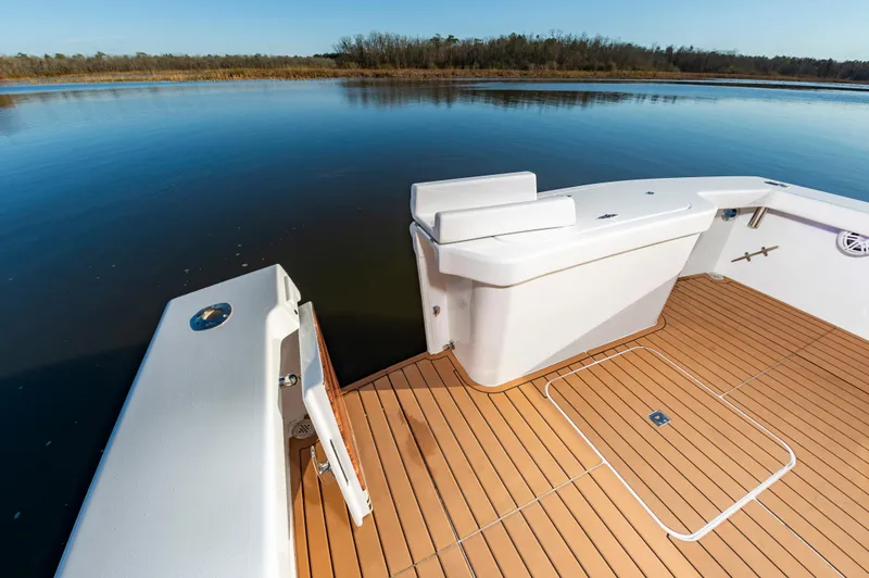 Loose Cannon Yacht Photos Pics 