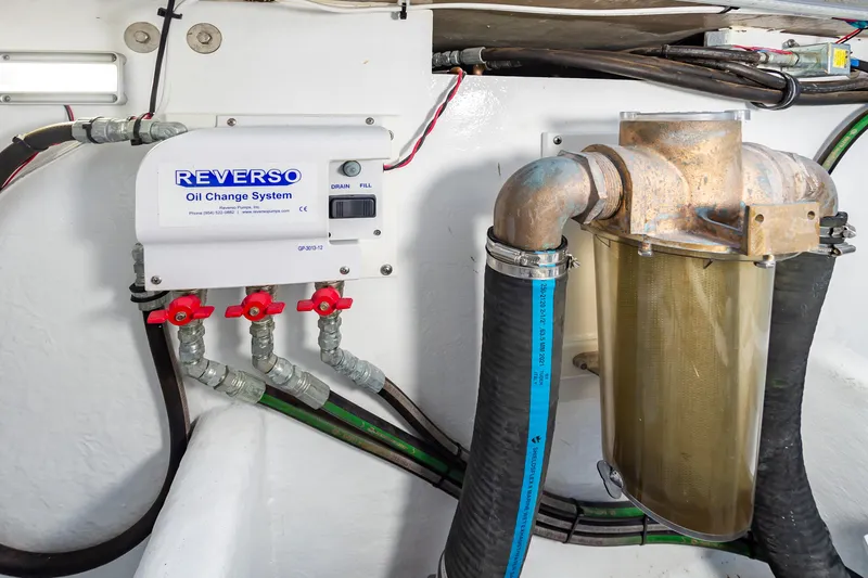 Loose Cannon Yacht Photos Pics 