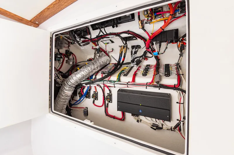 Loose Cannon Yacht Photos Pics 