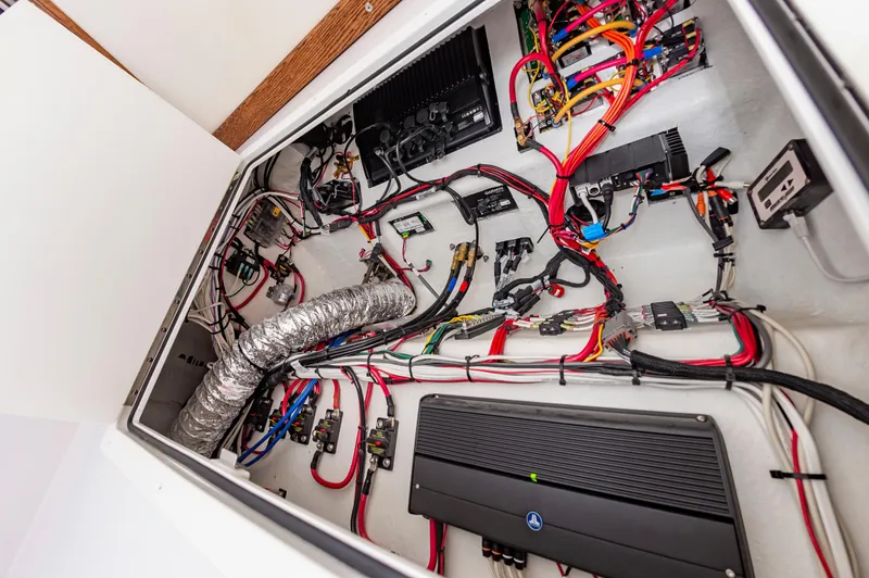 Loose Cannon Yacht Photos Pics 