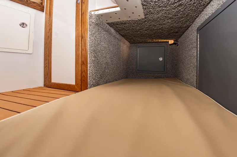 Loose Cannon Yacht Photos Pics 