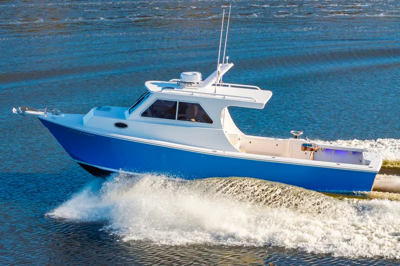 Loose Cannon Yacht Photos Pics 