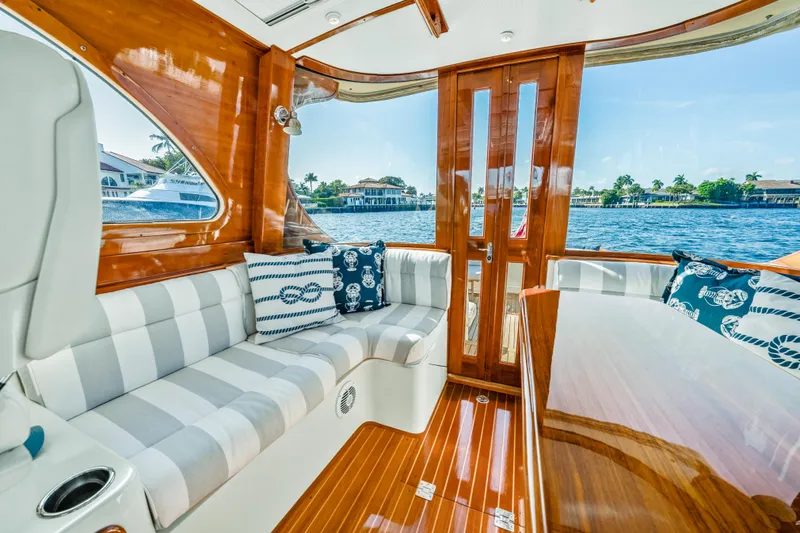 Skylark Yacht Photos Pics 