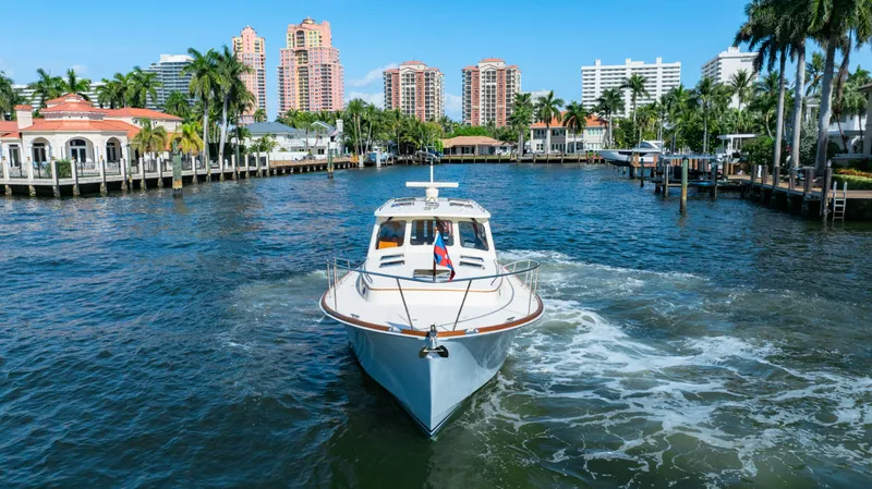 Skylark Yacht Photos Pics 