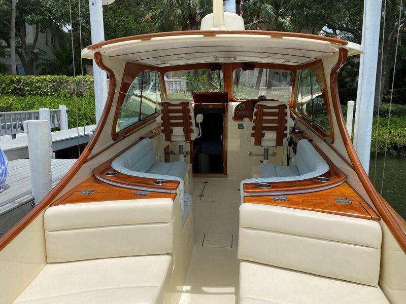2019 Hinckley Picnic Boat 34 MKII