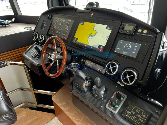  Yacht Photos Pics ABSOLUTE NAVETTA 58