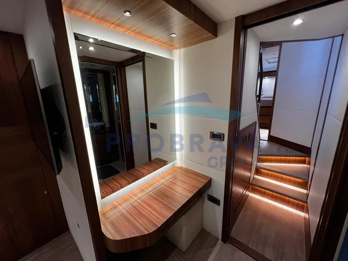  Yacht Photos Pics ABSOLUTE NAVETTA 58