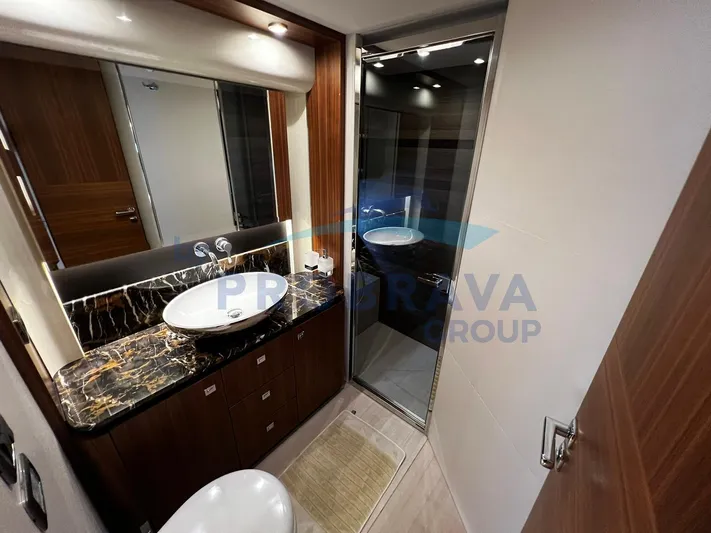  Yacht Photos Pics ABSOLUTE NAVETTA 58