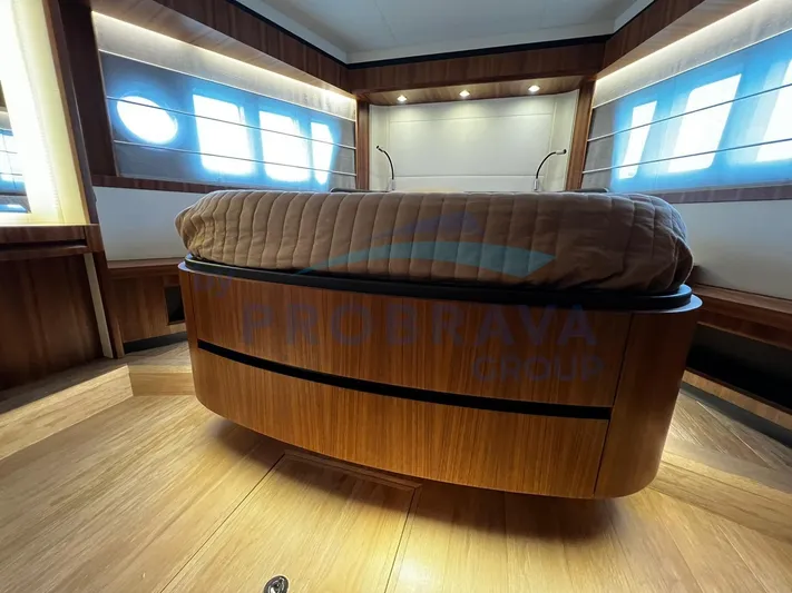  Yacht Photos Pics ABSOLUTE NAVETTA 58