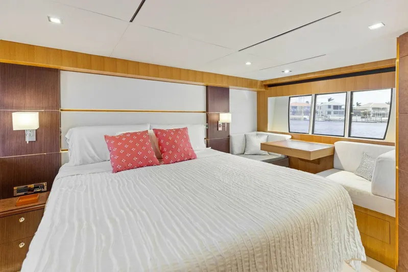 Wanderlust Yacht Photos Pics 