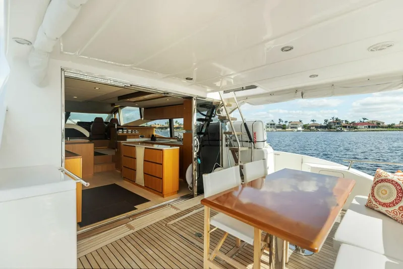 Wanderlust Yacht Photos Pics 