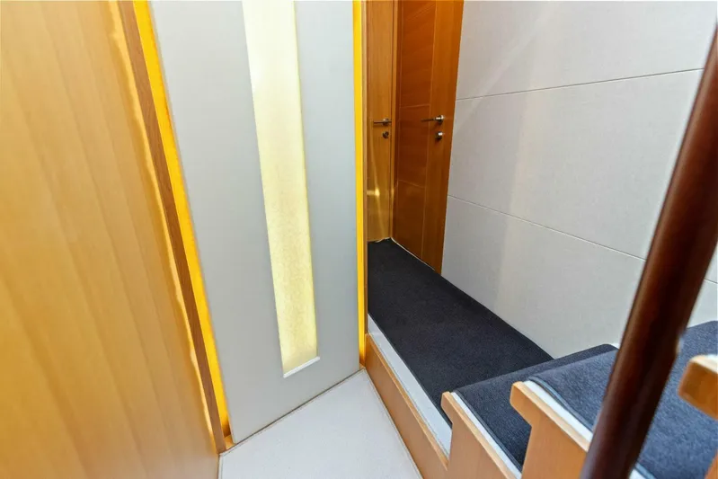 Wanderlust Yacht Photos Pics 