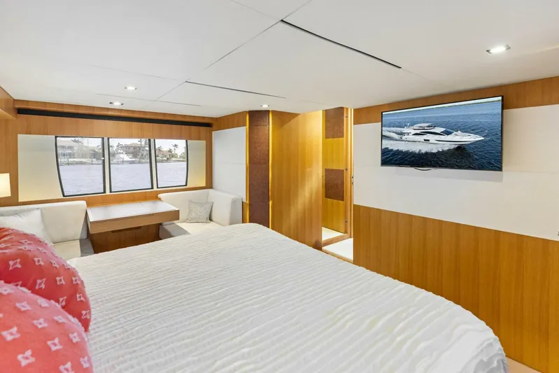 Wanderlust Yacht Photos Pics 