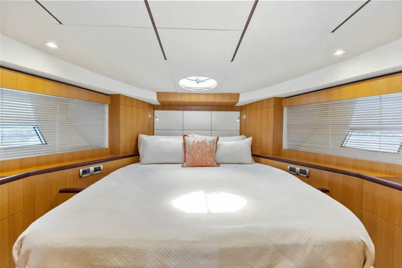 Wanderlust Yacht Photos Pics 