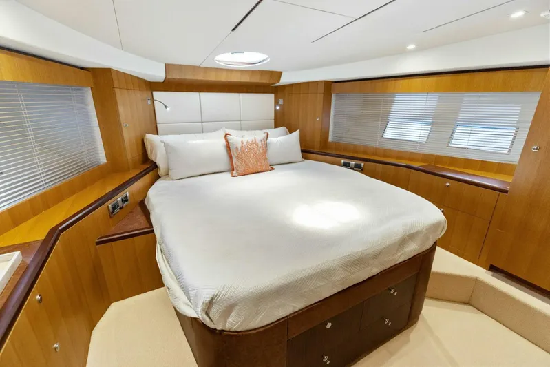 Wanderlust Yacht Photos Pics 