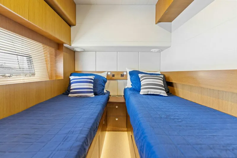 Wanderlust Yacht Photos Pics 