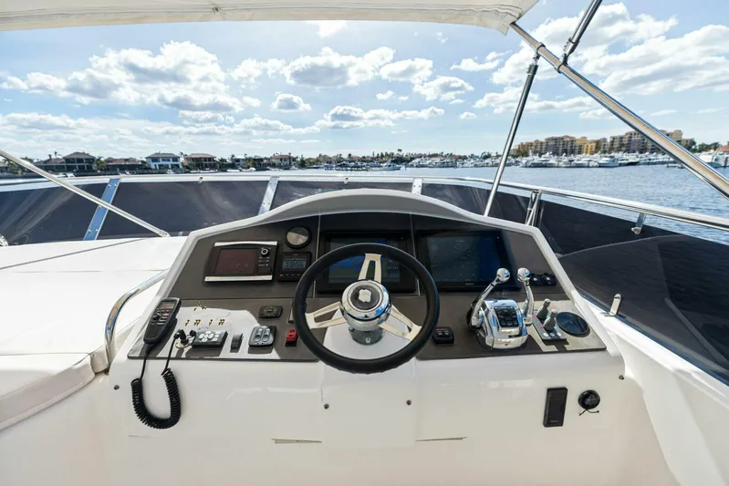 Wanderlust Yacht Photos Pics 