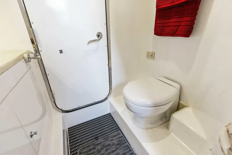 Wanderlust Yacht Photos Pics 