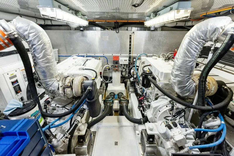 Wanderlust Yacht Photos Pics 