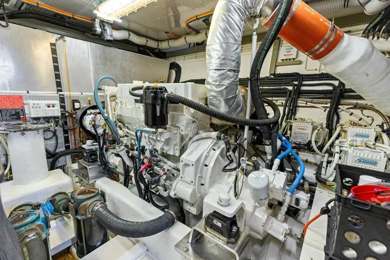 Wanderlust Yacht Photos Pics 