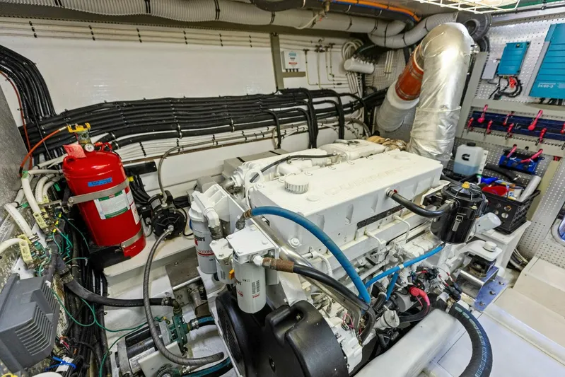 Wanderlust Yacht Photos Pics 