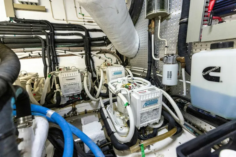 Wanderlust Yacht Photos Pics 