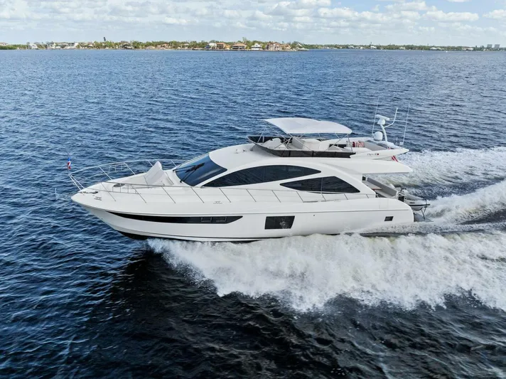 Wanderlust Yacht Photos Pics 