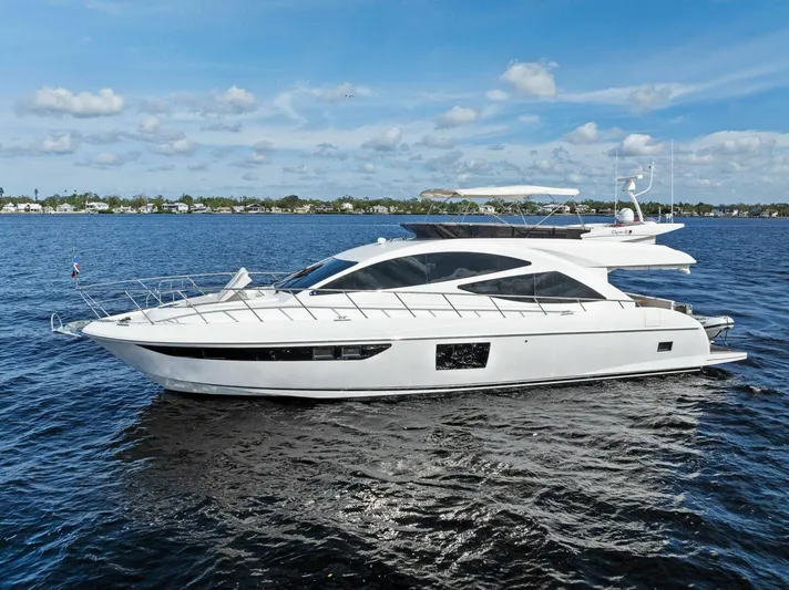 Wanderlust Yacht Photos Pics 