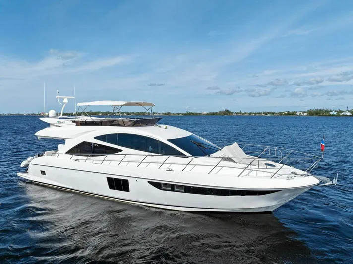 Wanderlust Yacht Photos Pics 