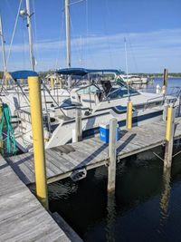 1989 Carver 27 Montego