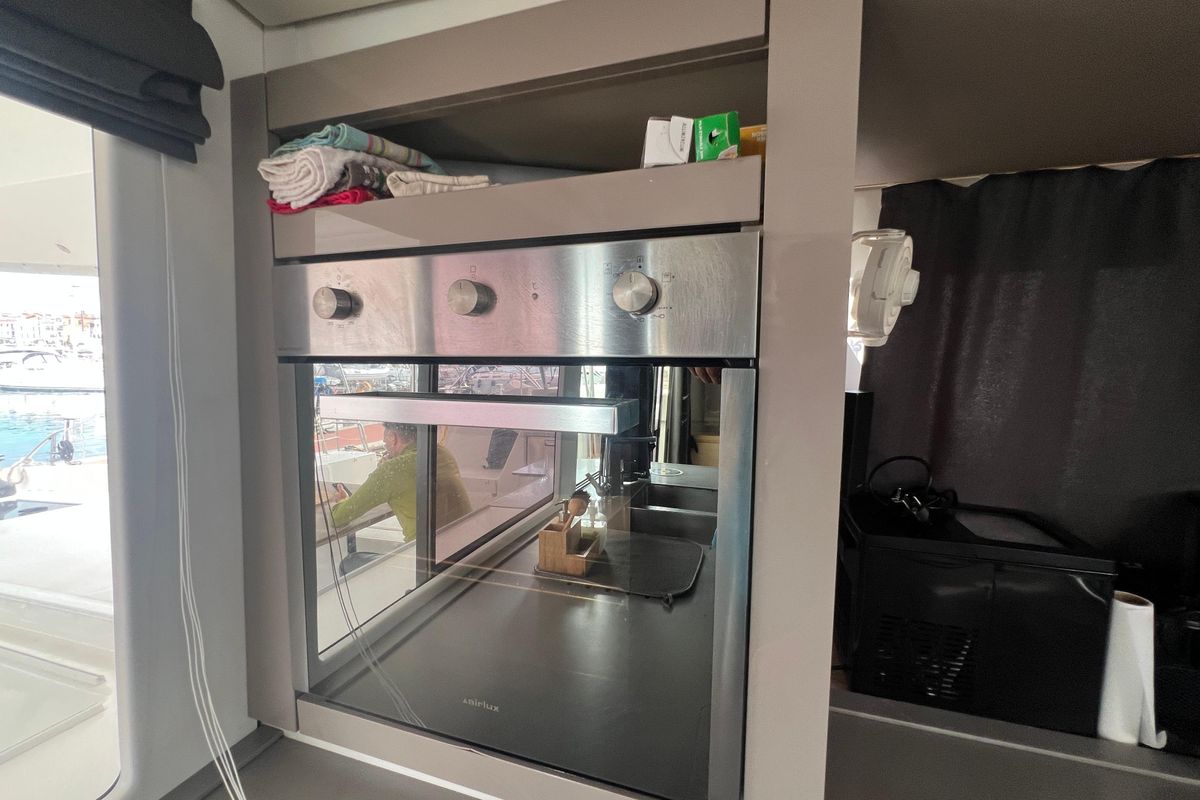 2019 Fountaine Pajot 49 