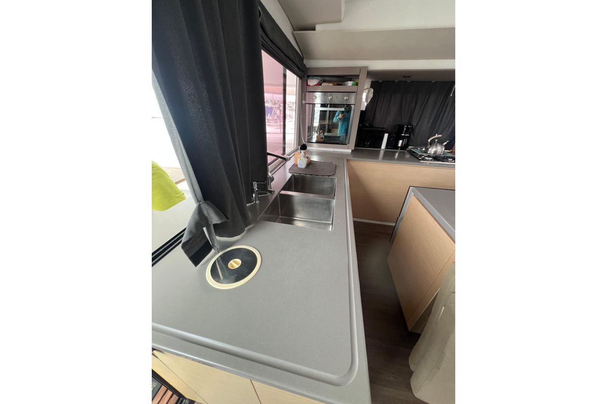 2019 Fountaine Pajot 49 