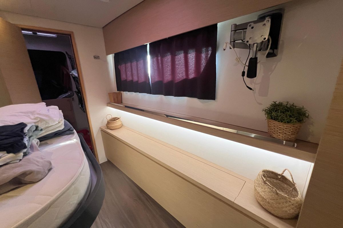 2019 Fountaine Pajot 49 