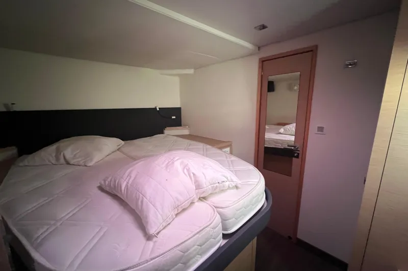 B&b Yachts Yacht Photos Pics Cozy bedroom in 2019 Fountaine Pajot SABA 50 catamaran with plush bedding.