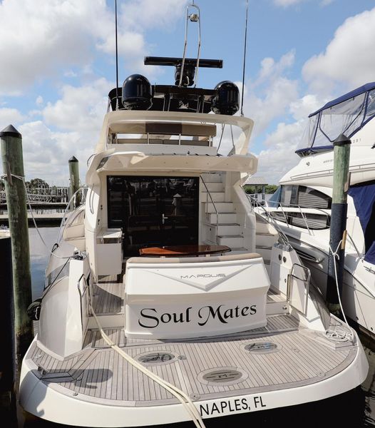 2017 Marquis 500 Sport Yacht