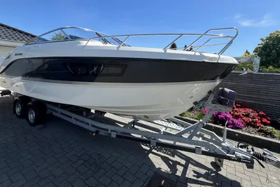 2015 Quicksilver Activ 805
