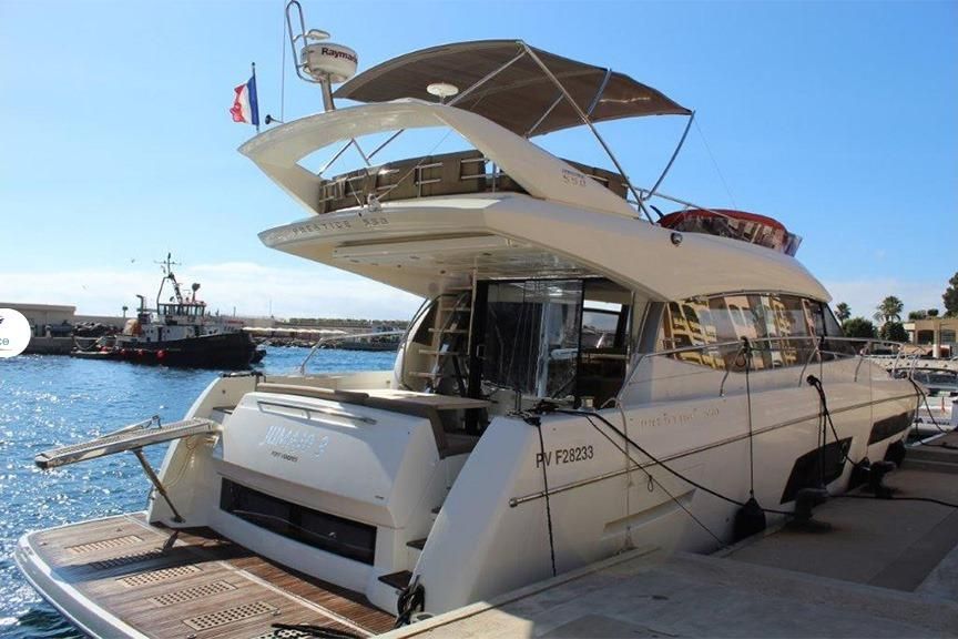 2016 Prestige 58 
