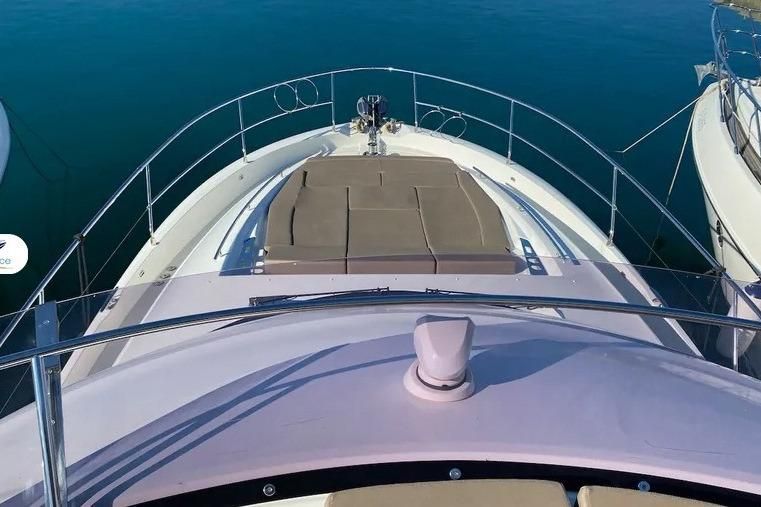 2016 Prestige 58 